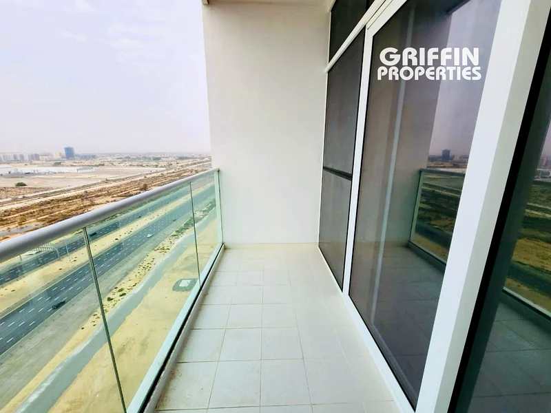 Studio| Skyline and Community View | Unfurnished63973312286081111