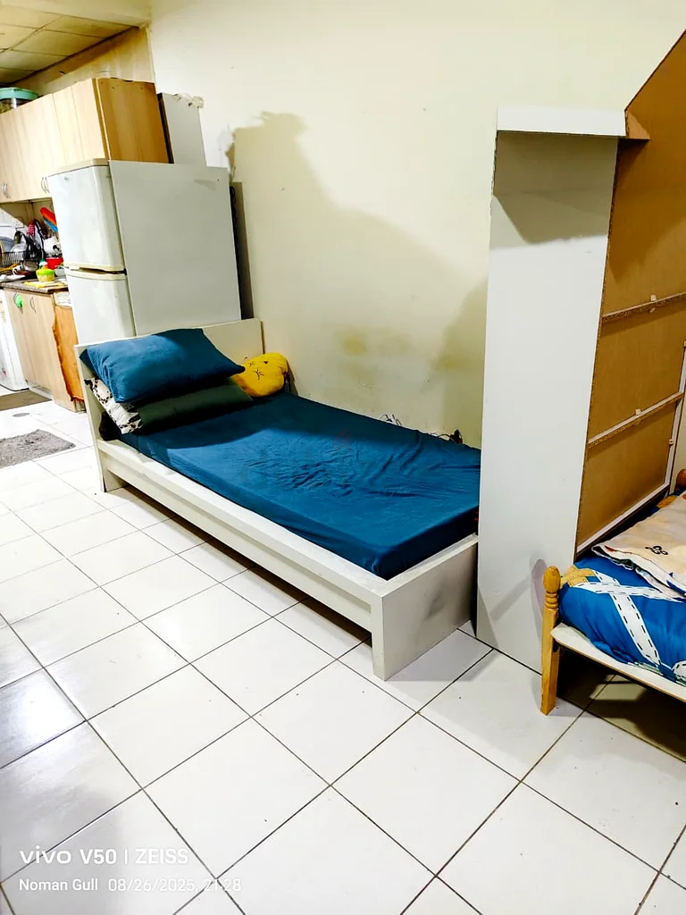 Executive Bed Space | Neat And Clean | All Bills Including In Rent63798014305155111