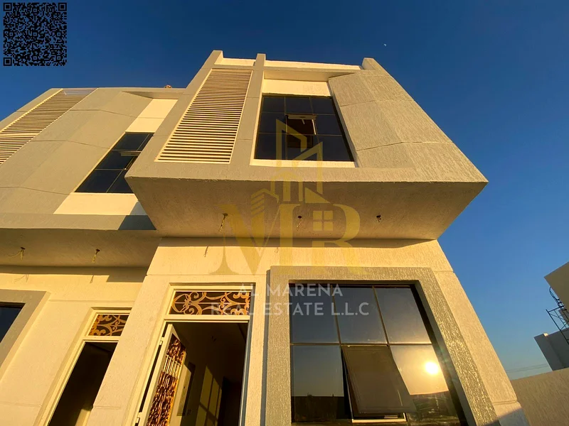 فيلا بسعر يشمل رسوم التسجيل ونقل الملكية على الشارع الرئيسي، جاهزة للسكن في أكثر مناطق عجمان رقيًا، ملكية حرة لـ63904570213507112
