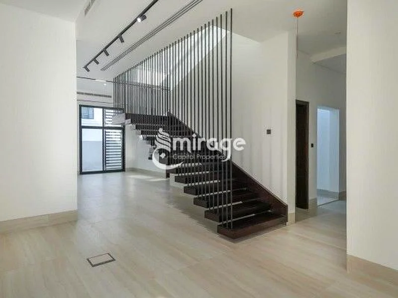 Double Row | 4BR Semi-Corner Villa | Prime Area63850529509123111