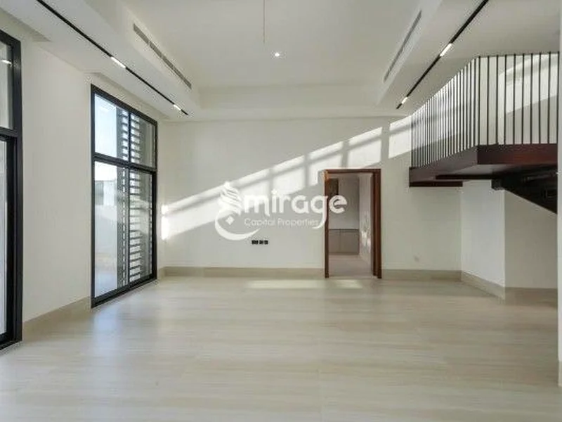 Double Row | 4BR Semi-Corner Villa | Prime Area63850529509123112
