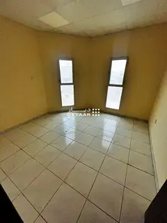 Spacious office available in samnan ! Call now to avail offers