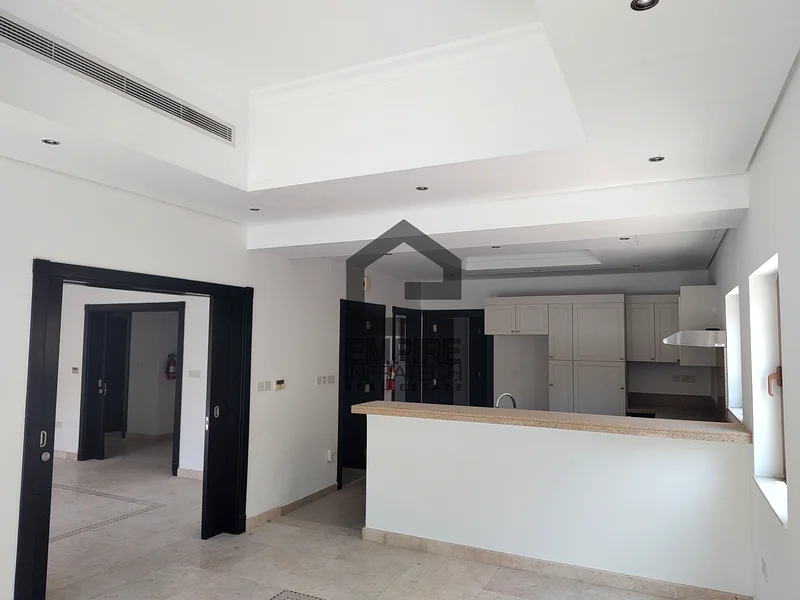 Large Garden | Single Row | Independent | Spacious63762121646850114