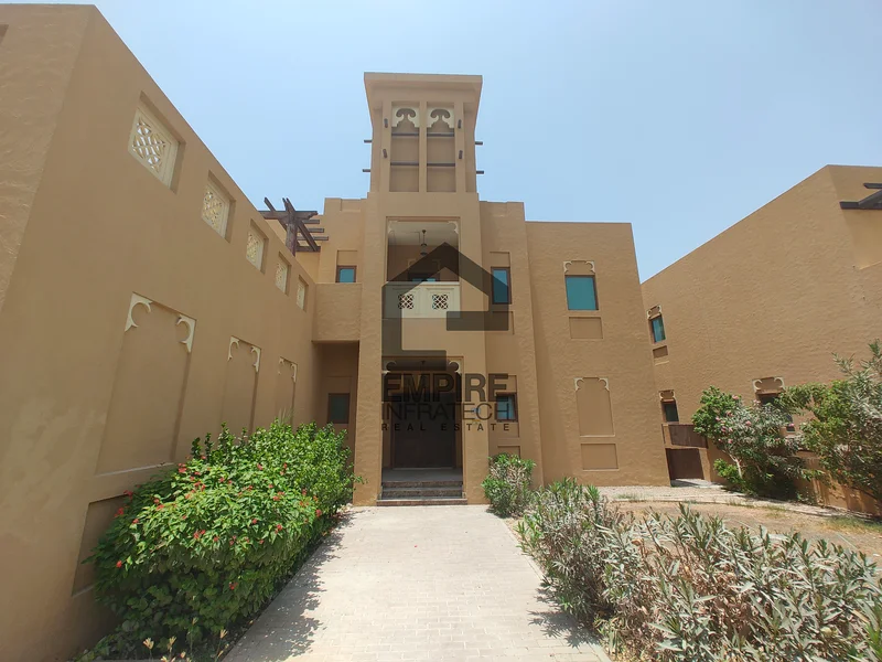 Large Garden | Single Row | Independent | Spacious63762121646850111