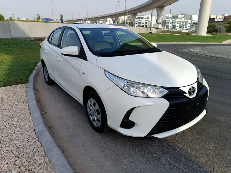 TOYOTA YARIS SE 1.5L GCC CAR MID OPTION CAR FIRST OWNER NO ACCIDENT HISTORY CAR GOOD CONDITION63613132252162111