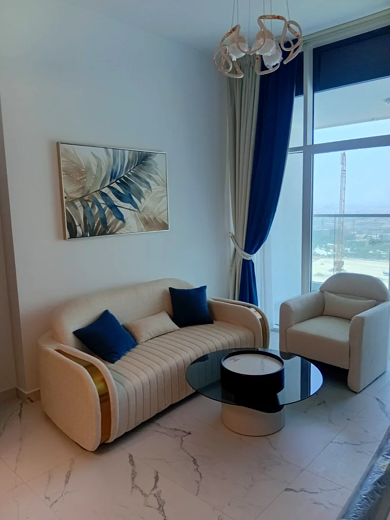 مؤثث بالكامل / شيك مرن63807672428545113