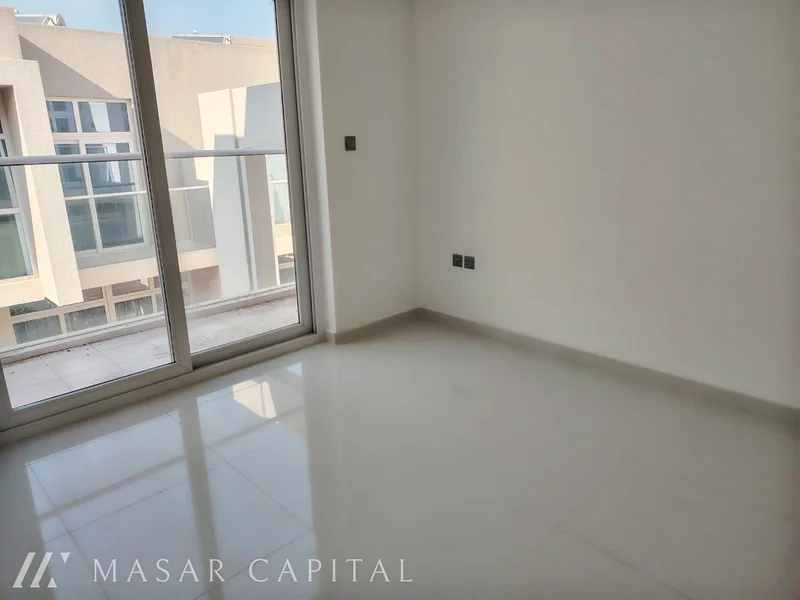 Vacant | RRM Type | Middle Townhouse | Single Row63741341827329113