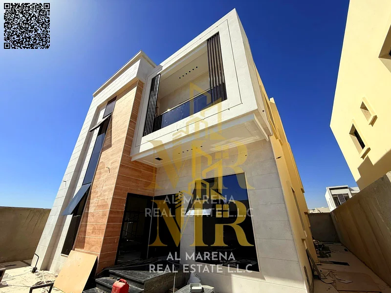A villa directly from the owner, with personal finishing, on a main street, close to all services. Freehold for all nationalities and without a down p63882221109123113