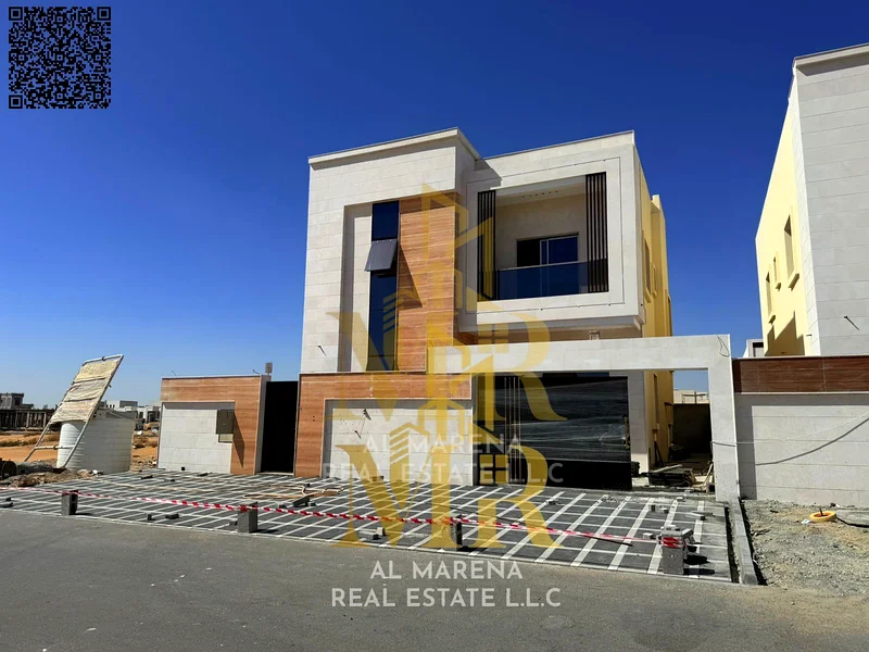 A villa directly from the owner, with personal finishing, on a main street, close to all services. Freehold for all nationalities and without a down p63882221109123112