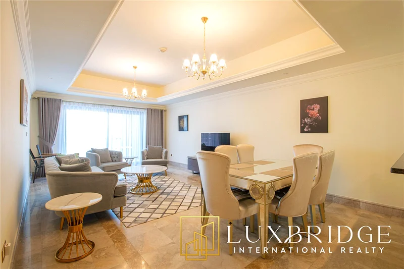 مؤثث بالكامل | تراس كبير | شاغر63654982313217110