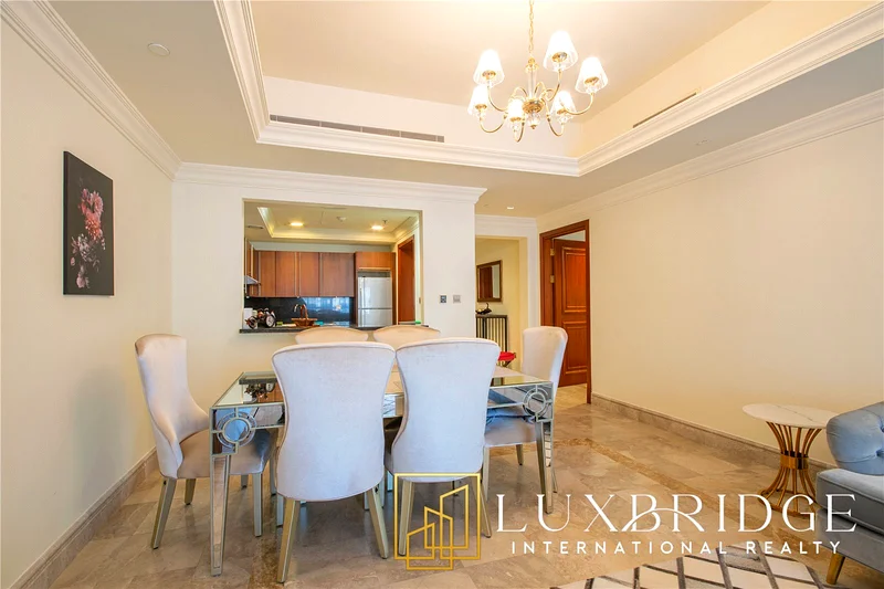مؤثث بالكامل | تراس كبير | شاغر63654982313217111