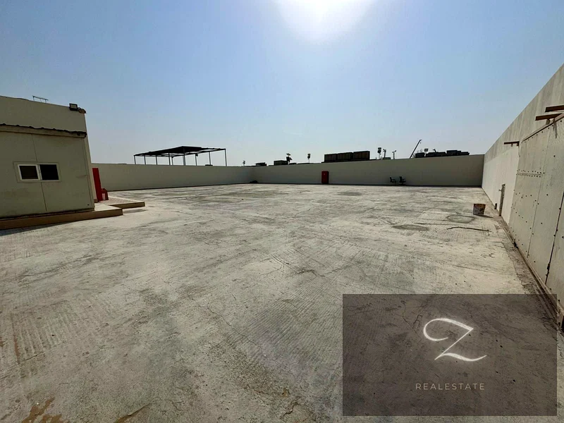 For annual rent, a fenced land in Sharjah / Al Sajaa Industrial63622481744515113