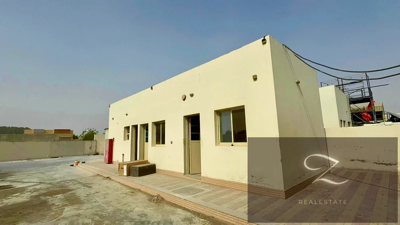 For annual rent, a fenced land in Sharjah / Al Sajaa Industrial63622481744515111