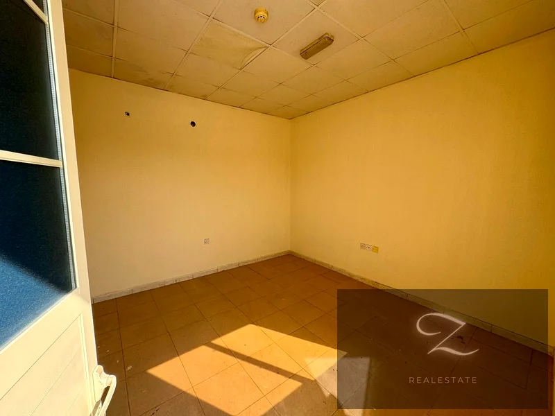 For annual rent, a fenced land in Sharjah / Al Sajaa Industrial63622481744515114