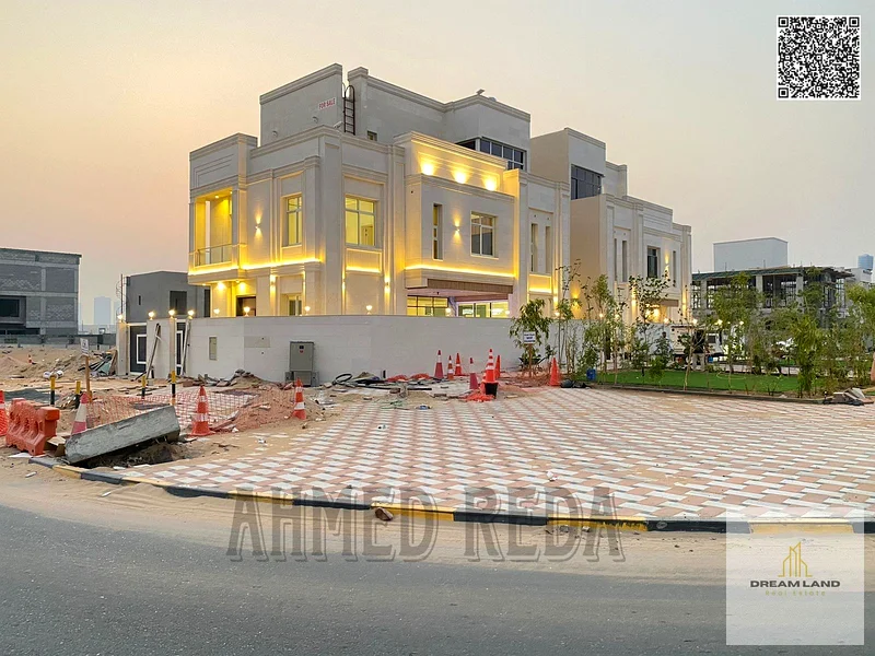 Including registration fees, electricity, water, and air conditioning. Two floors and a roof, facing a corner stone, two streets with a private pool.63905480203011110