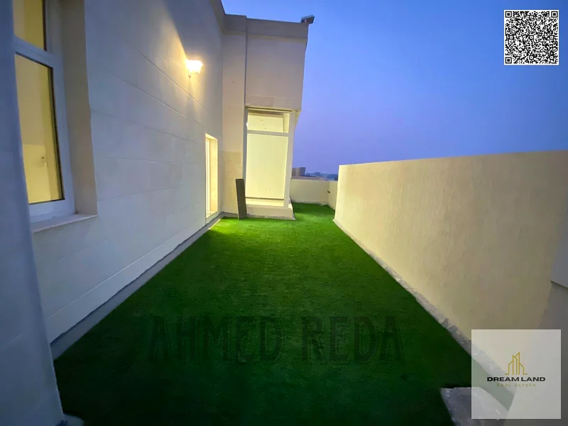 Including registration fees, electricity, water, and air conditioning. Two floors and a roof, facing a corner stone, two streets with a private pool.63905480203011114