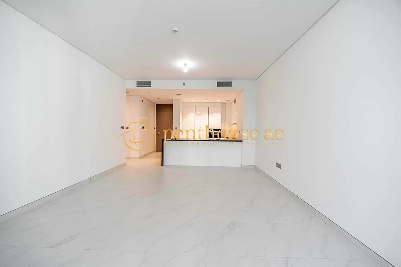 Ready and Vacant | Corner Unit | Prime Location64010001078913114