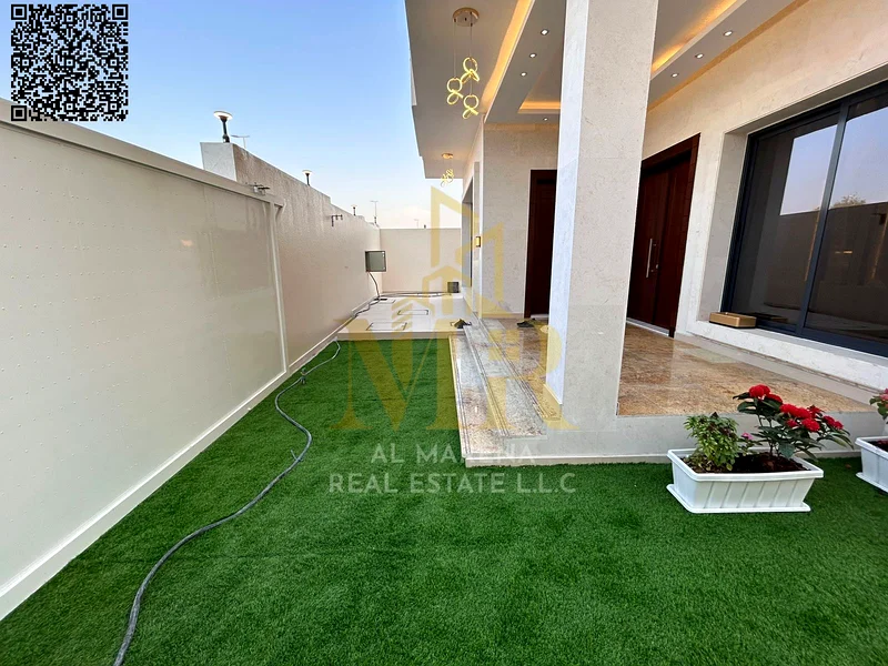 Turnkey villa with all-inclusive price, including furniture, on the main street, ready to move in, in the most upscale areas of Ajman, freehold for al63904697864706111