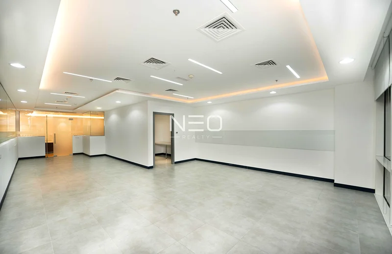 Courtyard View | Full Height Windows | Corner Unit63826858656258111