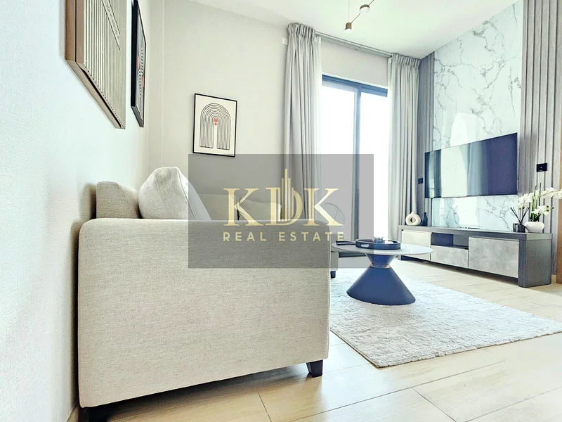 Community View | Elegant 1 BR | Call Now63783981860227111