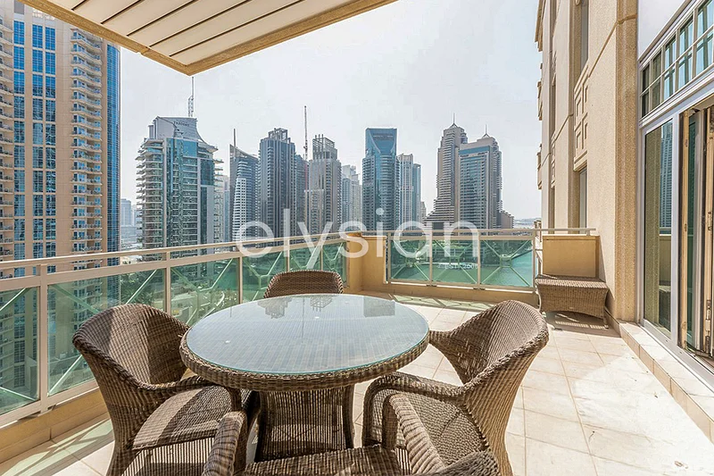 بنتهاوس بإطلالة خلابة وموقع متميز64039261373953112