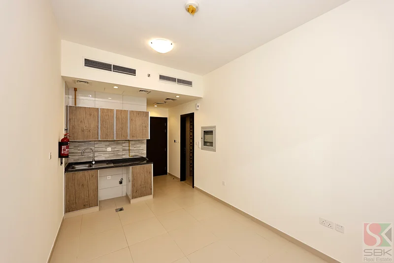 Spacious Studio for rent63739268853633110
