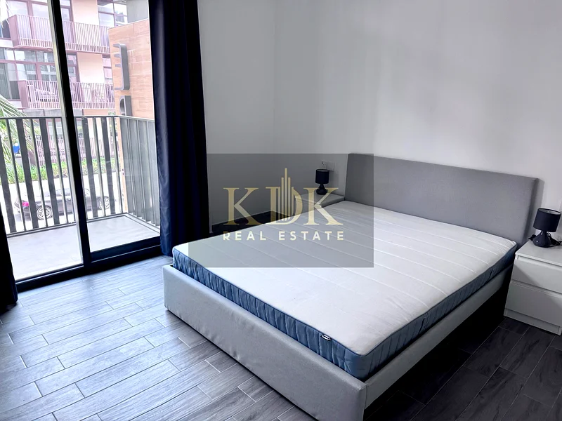 شقة واسعة من غرفة نوم واحدة مع مطبخ مجهز بالكامل ومفروشة بالكامل63789270578435113