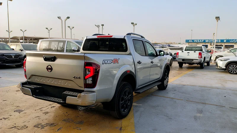 Nissan Navara - 2025 - PRO4X - fully loaded -2.5L63612793526785114