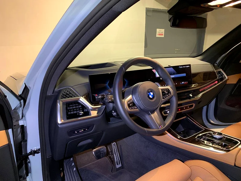 BMW X5 xDrive40i Exclusive M Sport63612445829890114