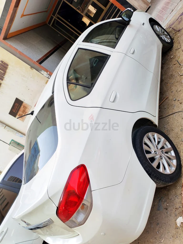 Mitsubishi attrage 201963612068583939110