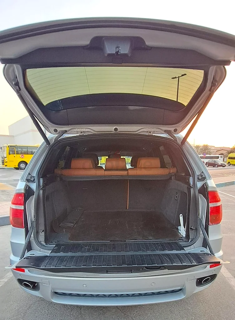 BMW X5 – 2010 Model (GCC Specs)

Kilometres: 200000

Condition: Very Good63612445789057111