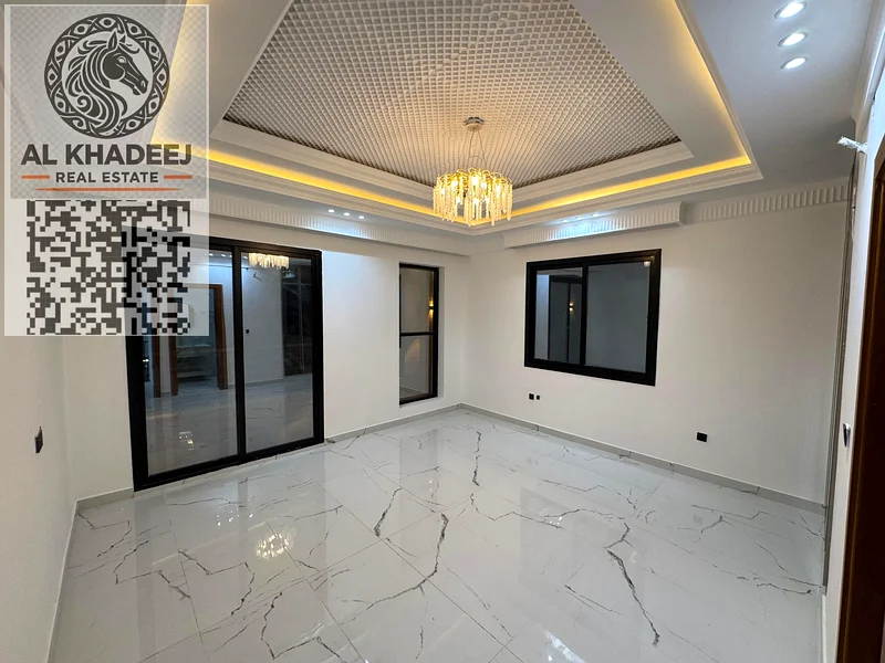 Villa for sale in Al Helio area, consisting of 4 rooms and a maid's room with a roof and a large front parking space, central air conditioning63904570203907114