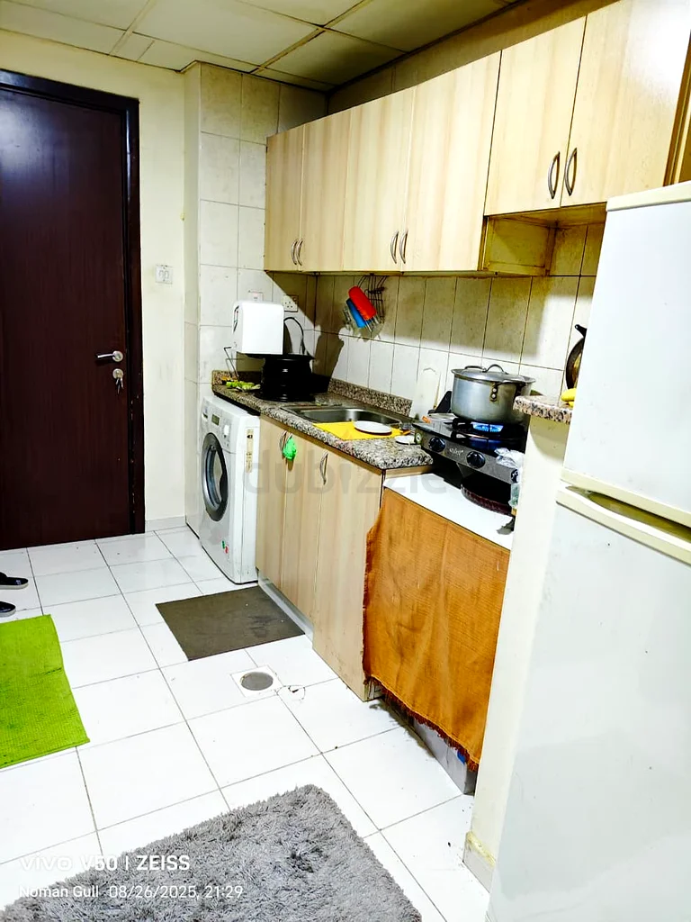 Executive Bed Space | Neat And Clean | All Bills Including In Rent63798014305155112