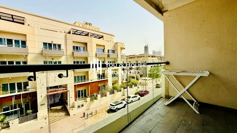 ستوديو فسيح مؤثث بتخطيط عصري وأفضل موقع63787809200001114