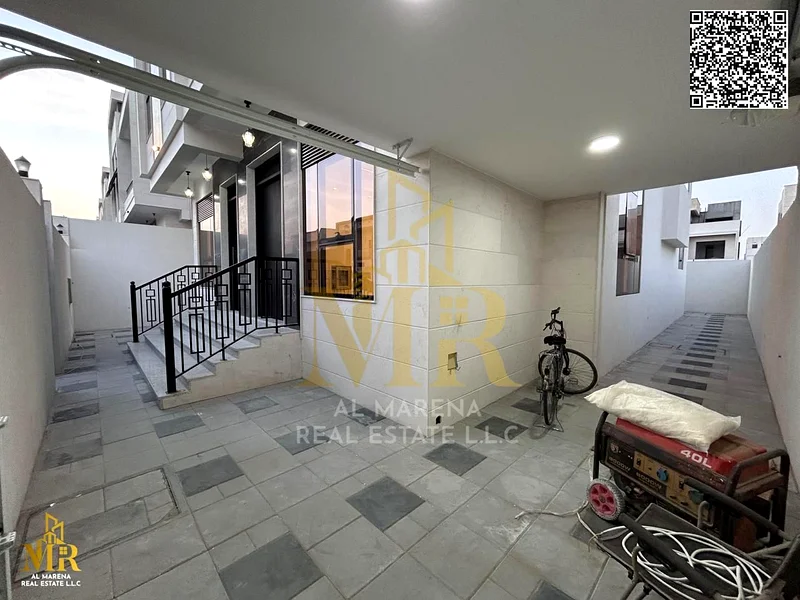 Directly from the owner, a two-story villa in Al Bahia, central air conditioning, freehold for all nationalities. The price includes air conditioners.63882118911490113