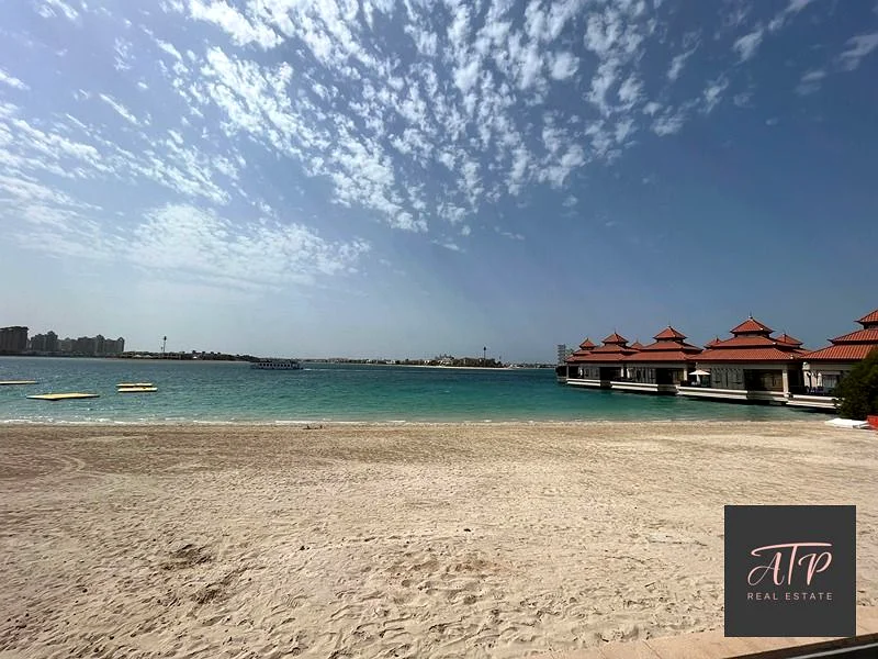 منظر بحري كامل | طابق عالي | شاطئ خاص63654982262914111