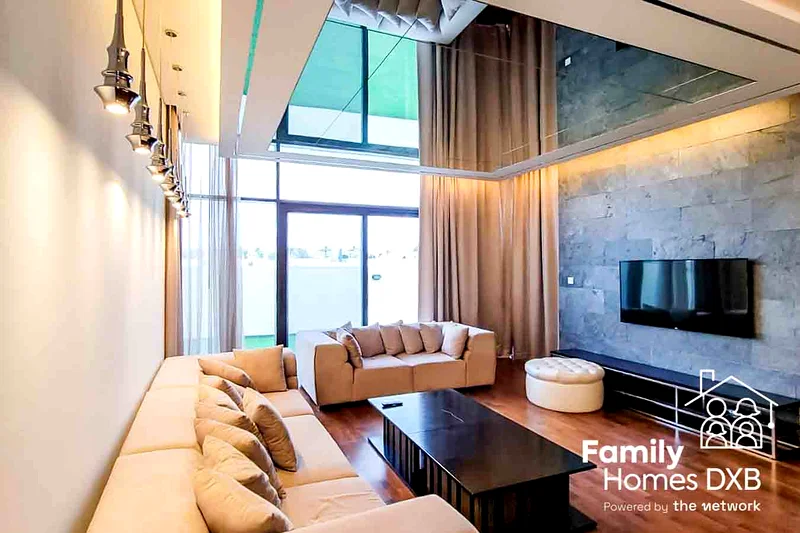 VACANT | Fully Furnished | Corner Unit63738297092354110