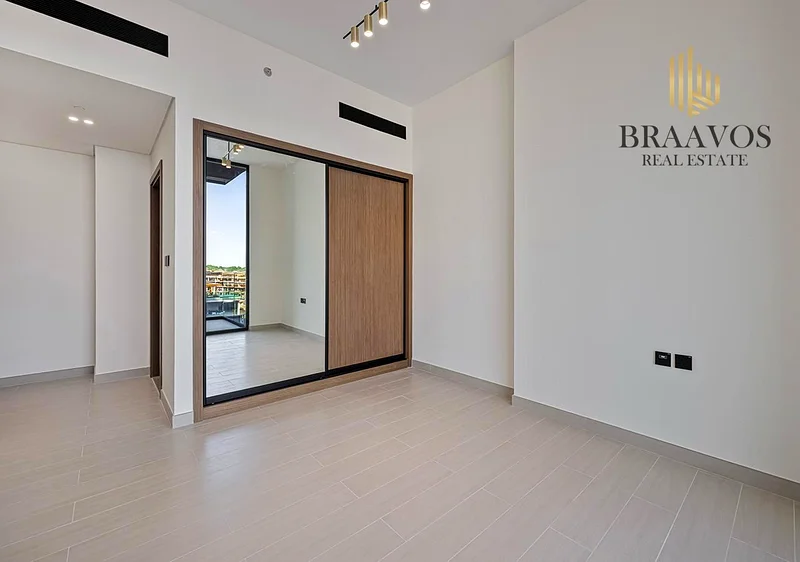 1BR | HUGE LAYOUT | BRAND NEW UNIT | POOL VIEW63798721766658113