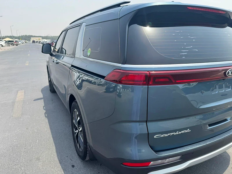 Kia Carnival63612077401473114