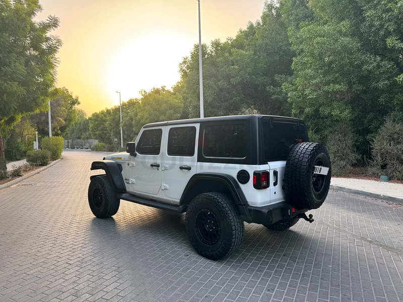 Jeep Wrangler • Warranty • Mint Condition63612070390401112