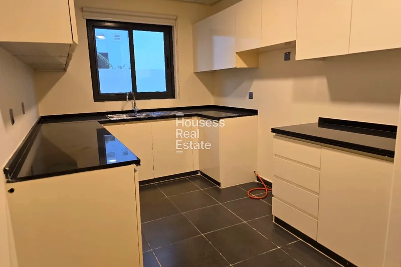 BEAUTIFUL DESIGNED | CORNER UNIT | SINGLE ROW63741439964674114