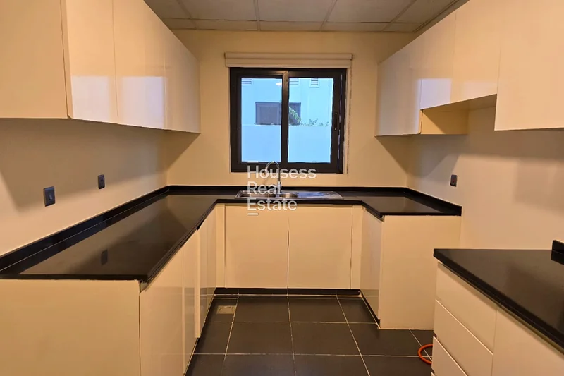 BEAUTIFUL DESIGNED | CORNER UNIT | SINGLE ROW63741439964674112