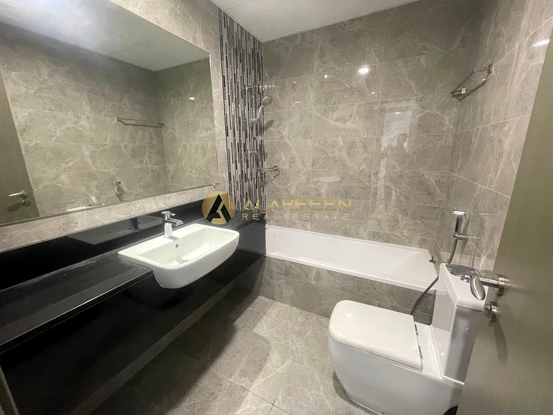 طابق عالي / سعر منخفض / بجوار حديقة المجتمع63786429652097114