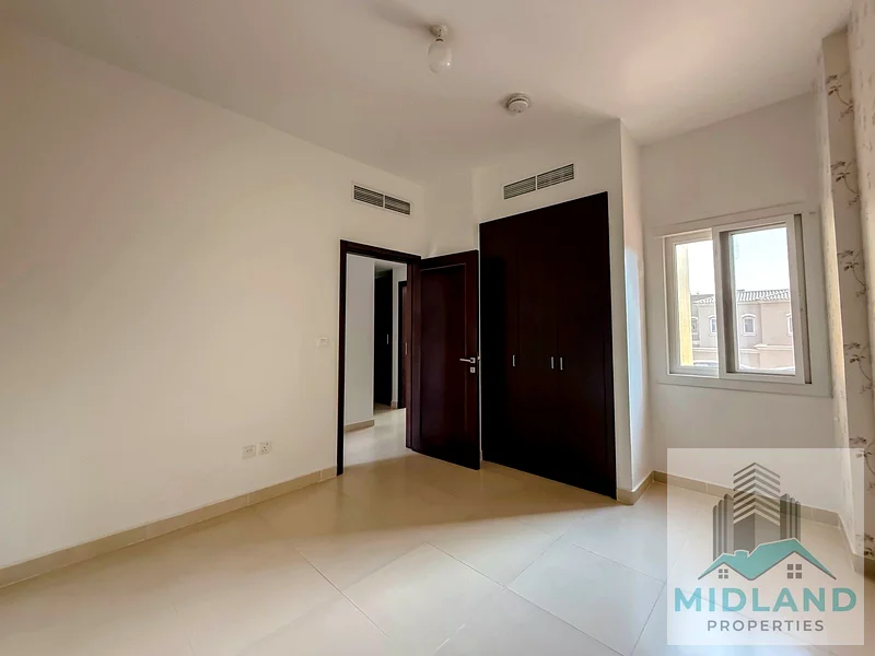 فيلا من غرف نوم 3 + خادمة في وحدة متوسطة من نوع C في كاسا دورا63725560208002113
