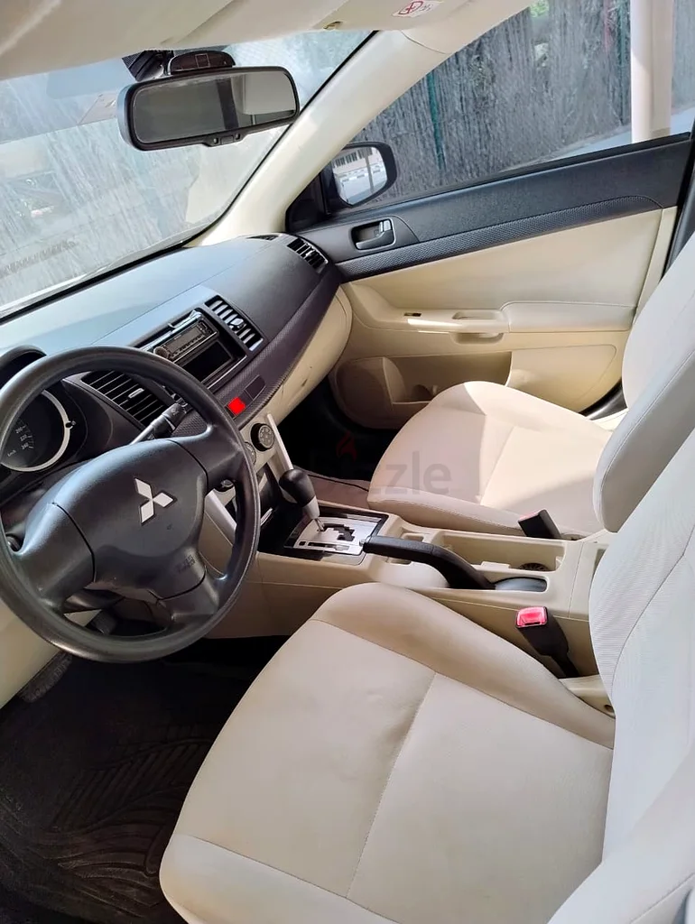 Mitsubishi Lancer 2.0 GCC Specs 2016 Model63612067969411112