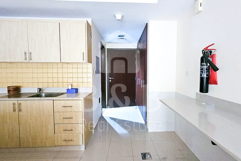 ستوديو كبير - إطلالة رائعة على الحديقة - صالة رياضية مجانية63815047615873112