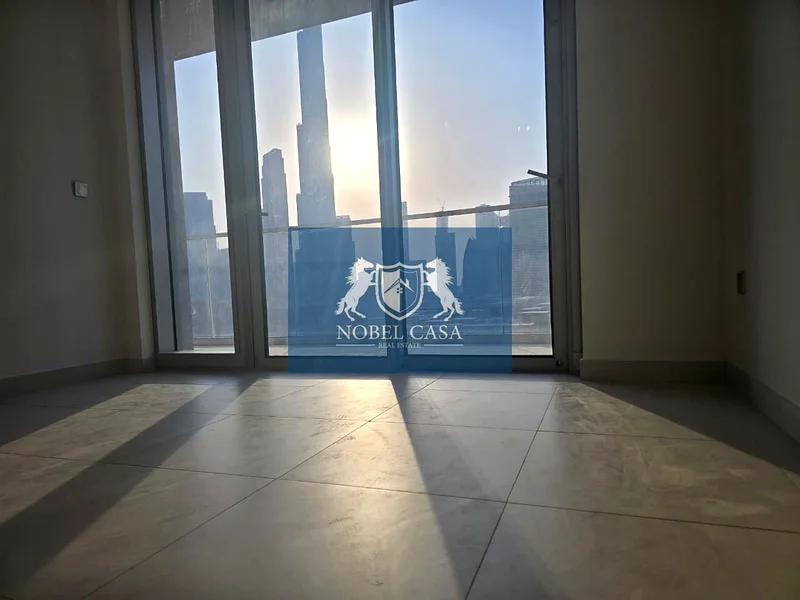 إطلالة كاملة على برج خليفة | 3 غرف نوم + غرفة خادمة | وسائل رفاهية من فئة 4 نجوم63772652068227113