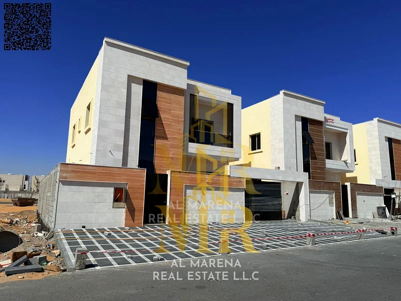 A villa directly from the owner, with personal finishing, on a main street, close to all services. Freehold for all nationalities and without a down p63882550739714110