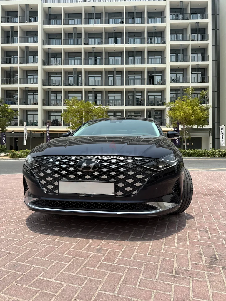 هيونداي أزيرا 2022 - خيار كامل | 3.5 لتر V6 | 53,500 كم | بريميوم63612083752961113