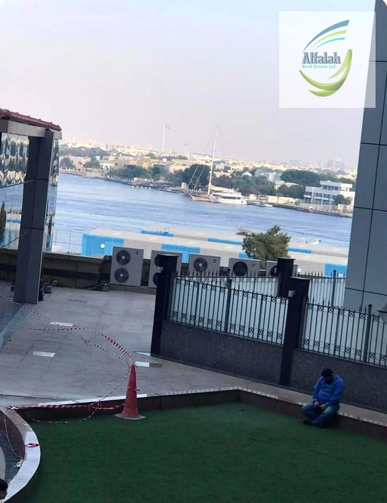 One-bedroom apartment with a, 2 bathrooms, and a balcony63867361025922112